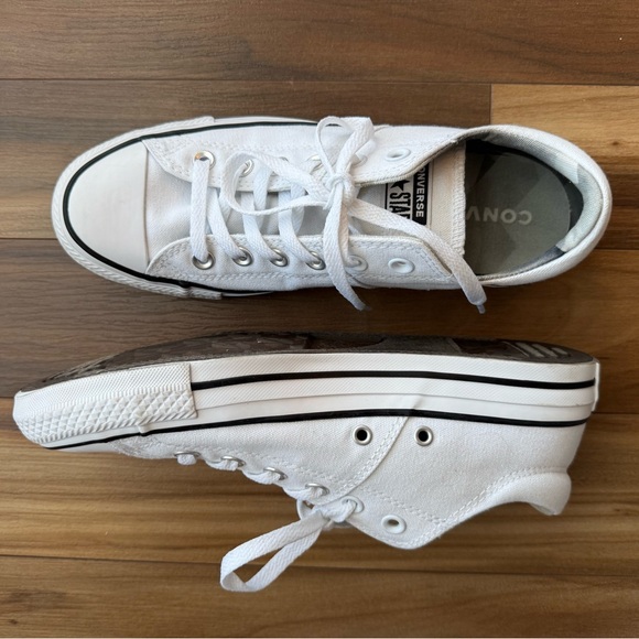 NWOT Converse Y2K Vibe -White Canvas Sneakers - Madison Padded Low Tops- Size 9 - Picture 7 of 12